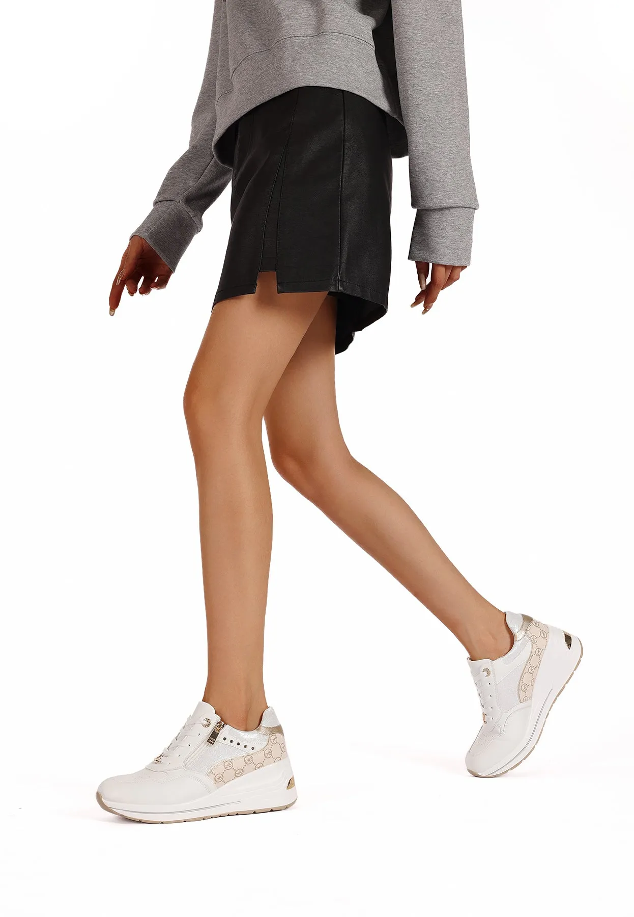 Sneakers X32-26