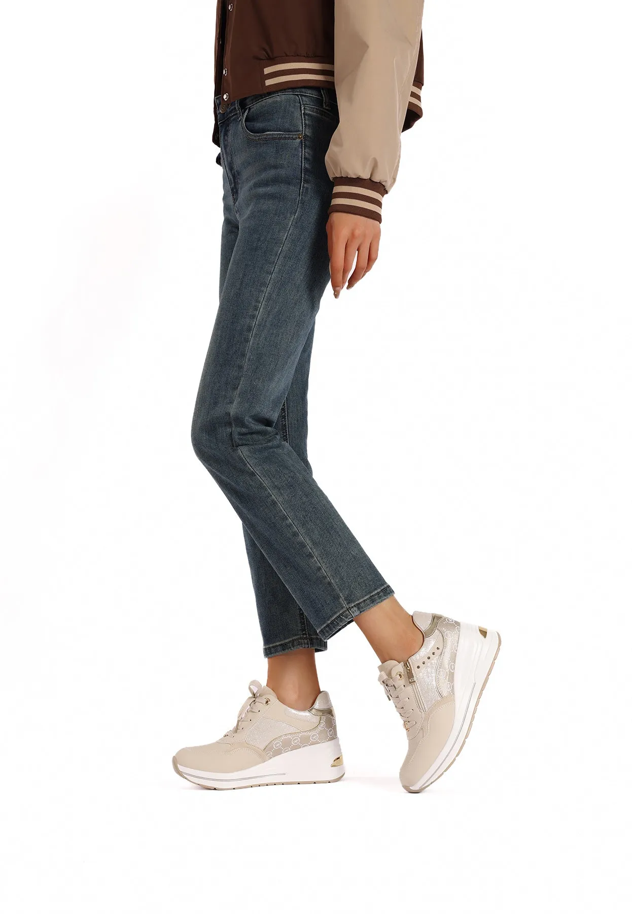 Sneakers X32-26
